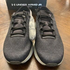 NWT Under Armour  Mens Charged Bandit 3 Digi Running Shoe (size 9.5 )